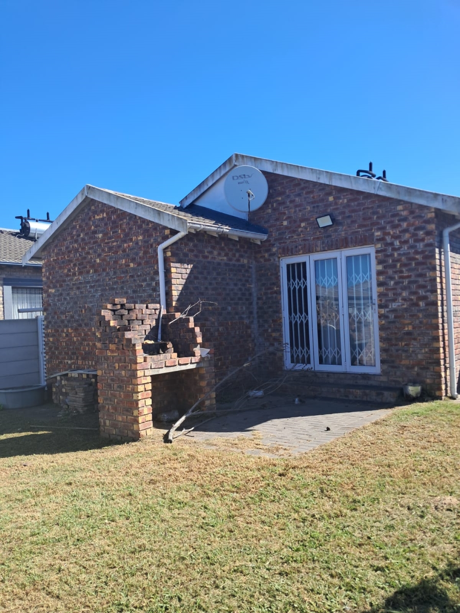 3 Bedroom Property for Sale in Fairview Eastern Cape